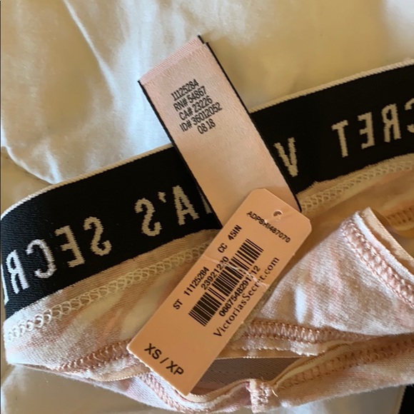 NWT WOMENS Victoria’s Secret Zebra Thong/String SIZE XS🦓🩲 - Picture 3 of 5